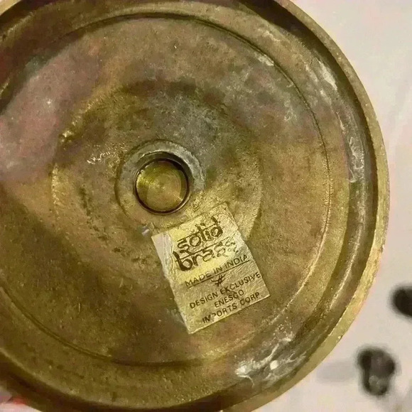 Vintage solid brass candlestick holder - Picture 3 of 4